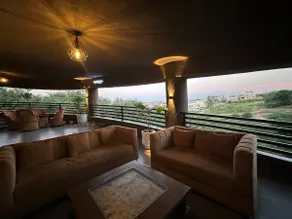 Styl Forest-View Loft with Priv Terrace Prime Loc - Image 2
