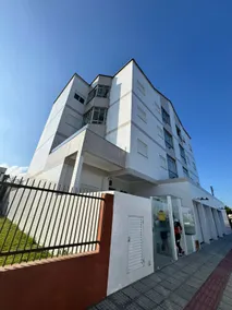 Downtown and Waterfront Apartment - Image 2
