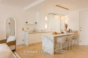 Stunning 116sqm Designer Apt • Old Port - Image 3