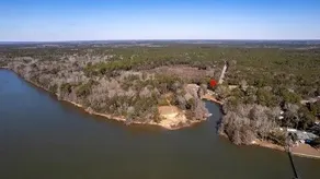 Nanny’s Lake Retreat - Image 4