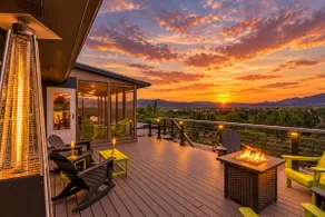 River Views Lookout | Hot Tub | 5 Minutes to Train - Image 5