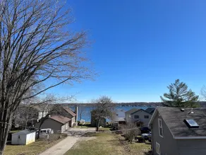 The Hiawatha Hideout With dock access! - Image 2