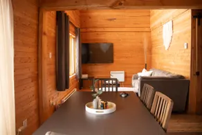 Epinette 3 Br Chalet on the Lake | Gracefield - Image 5