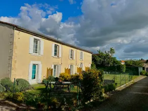 Duplex with terrace & private parking – 5 minutes from Angoulême - Image 2