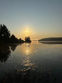 Fall in Love with Lakeside Views: 2BR Condo - Image 4