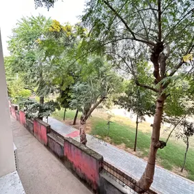 Peaceful green view apartment - Image 4