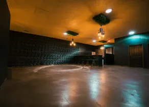 Vintage Vibe Event Venue - Image 5