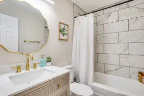 Quiet Derby Retreat | 3BR | Sleeps 6 | Fast Wifi - Image 4