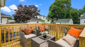 Modern Bungalow in Edgewood - Image 2