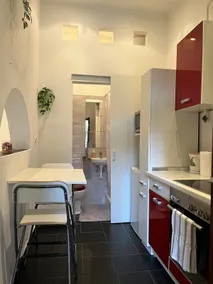 Cool! Downtown Apartment - Image 5