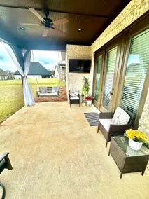 Luxurious Auburn Game Day Home + Game Room - Image 4