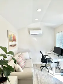 Family Home w/ Gym & Office in Prime Location - Image 5