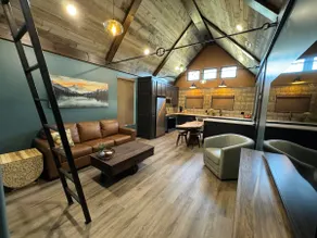 Courtside Cottage - Image 3