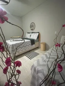 Cozy apartment 15 min from Airport. - Image 4