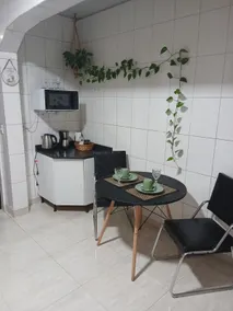 Cozy apartment 15 min from Airport. - Image 2
