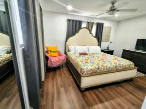 Miramar Retreat Arcade Game Room King Bed - Image 3