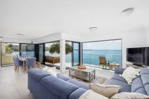 Lanimer 1- Beautiful Waterfront - Image 2