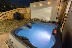 Hatfield's Hidden Gem •Hot Tub •Fire Pit - Image 2