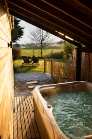 Out & LODGE Les Spirous - Image 5