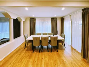 Luxurious 5-Bedrooms house in Sunnybank Hills - Image 4