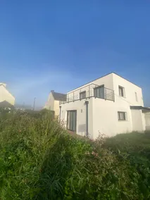 New house near the beach - Image 5