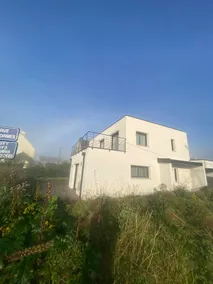New house near the beach - Image 2