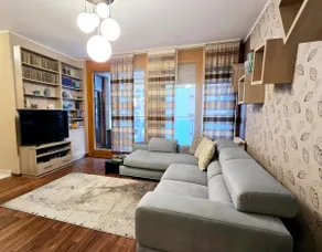 Flora Apartment - Image 2