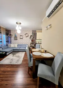 Flora Apartment - Image 3
