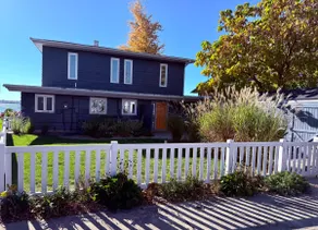 Private Retreat on Beautiful Wawasee Lakefront - Image 3