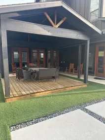 The Luxury Family Retreat Home - Image 2