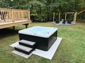 Poconos Creekside Cabin with Hot Tub and Firepit - Image 5