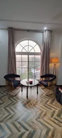 Arteo Downtown Cozy Studio in the Heart of Gulberg - Image 2