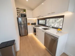 Modern Mount Buller Chalet Village Location Sleeps 12 - Image 4