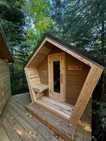 Stunning 4BR Waterfront Sauna Cabin Victoria Beach - Image 4