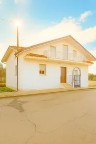 The House on the Hills - Image 3