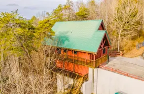 Log Cabin with Beautiful Lake and Mountain View - Image 4