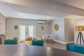 Peaceful guest suite just 15 minutes from downtown - Image 5