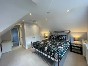 Gorgeous 2 Bed Town Central Home + Free Parking! - Image 2