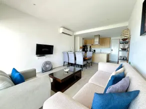 405 Spacious apartment with ocean views - Image 5