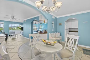 Private beach access with water & heated pool - Image 3