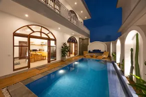 Modern 3BR Villa w/private pool & rice field views - Image 2