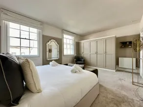 Beautiful 5-Bed Regency Home in Montpellier - Image 2