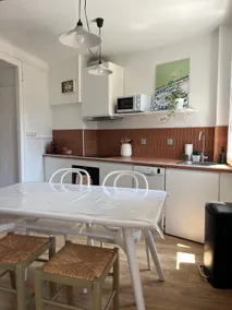 ! Nice 2 bedroom, 1 bathroom, City Center ! - Image 2