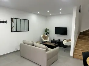 New house with parking - Image 3