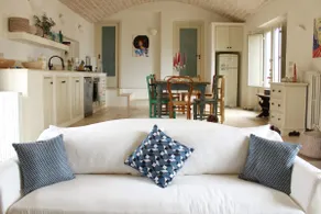 Private villa with swimming pool immersed in the nature of the Valle d'Itria - Image 3