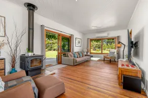 12 Apostles Farmstay Adults Retreat pets welcome - Image 4