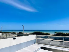 Absolute Beachfront Apartment - Image 4