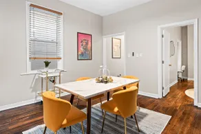 Tropical Vibrant Modern Home Near Downtown Cincy - Image 3