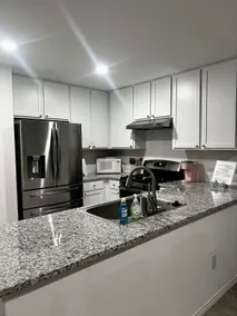 Modern 3BR | Smart Entry - Image 4