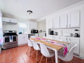 Amazing 4BR for groups | Metro walk | Play ground - Image 5